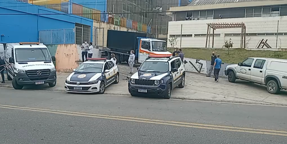 Homem tenta furtar fiação de escola e morre eletrocutado em S.Bernardo