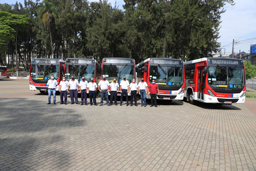 Prefeitura de Diadema entrega dez novos ônibus e aumenta frota