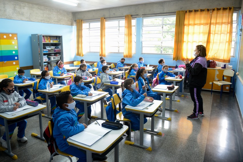 alunos em sala de aula em São Bernardo