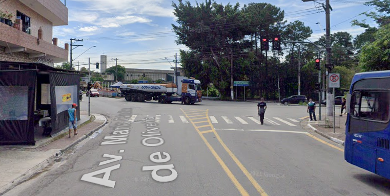 cruzamento da av. maria cândida com casa grande