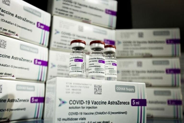 Lote de 2 milhões de doses da AstraZeneca doado pelos EUA chega ao Brasil