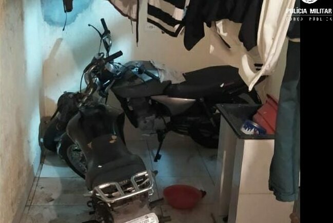 Policia Militar estoura desmanche de motocicletas em Santo André