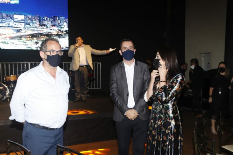 prefeito paulo serra e e vice Luiz Zacarias