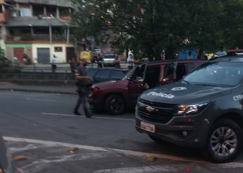 Ladrão rouba carro em Diadema e é preso em São Bernardo após colisão