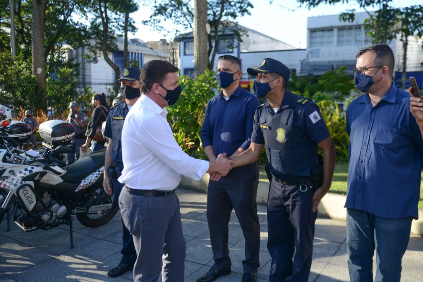 lançamento de patrulha do natal