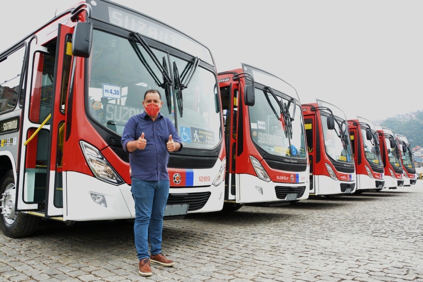 marcelo oliveira entrega ônibus