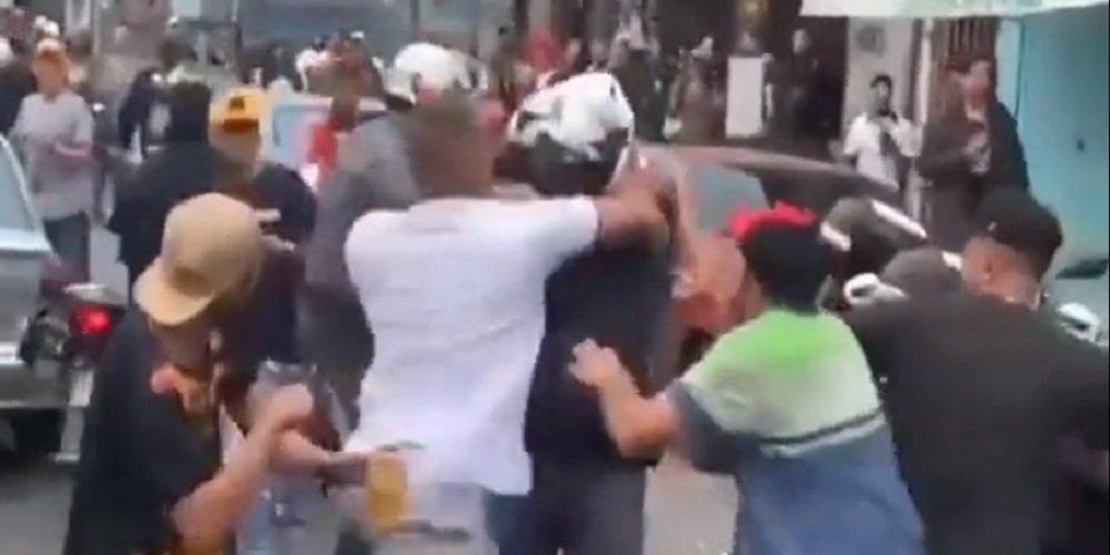 Vídeo: PMs são agredidos em confronto com frequentadores de baile funk