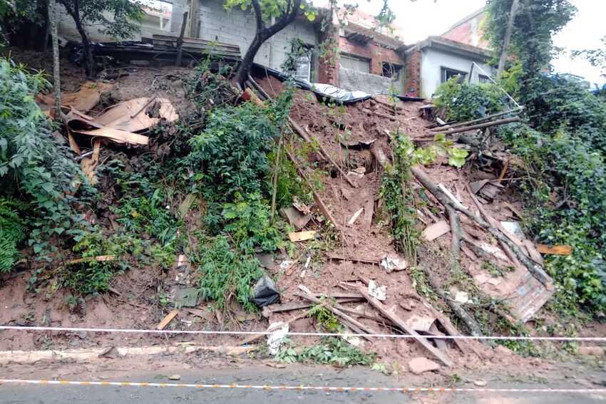 deslizamento de barranco