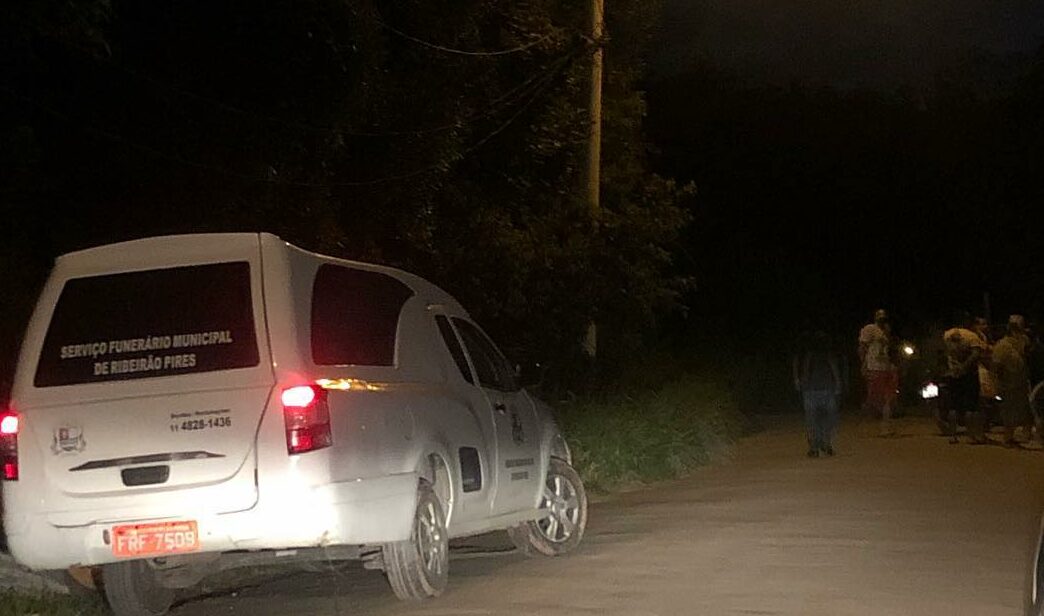 Homem é encontrado morto dentro da residência em Ribeirão Pires