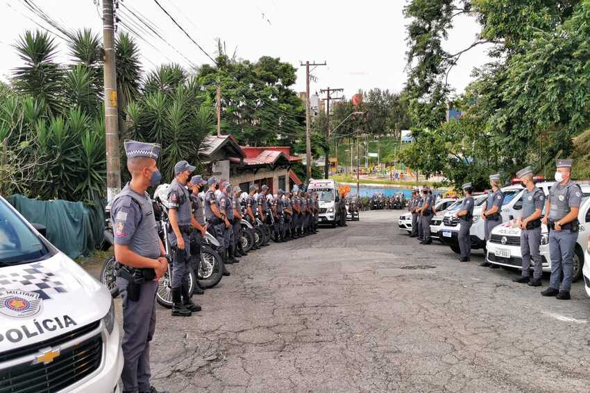 policiais militares em operação