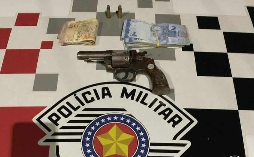 apreensão de dinheiro e arma