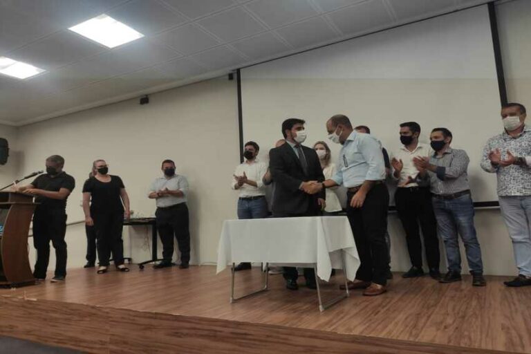 prefeito auricchio e superintendente do saesa