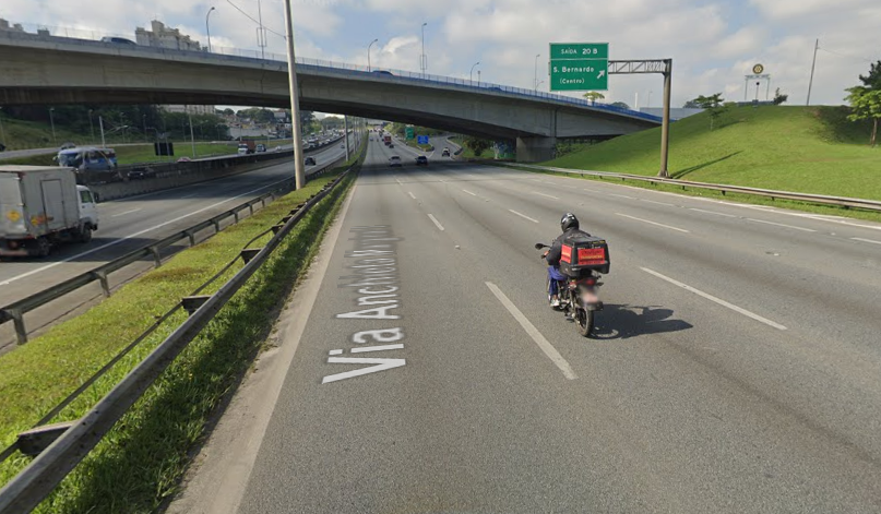 Acidente de moto na Anchieta deixa um morto e uma jovem ferida em S.Bernardo