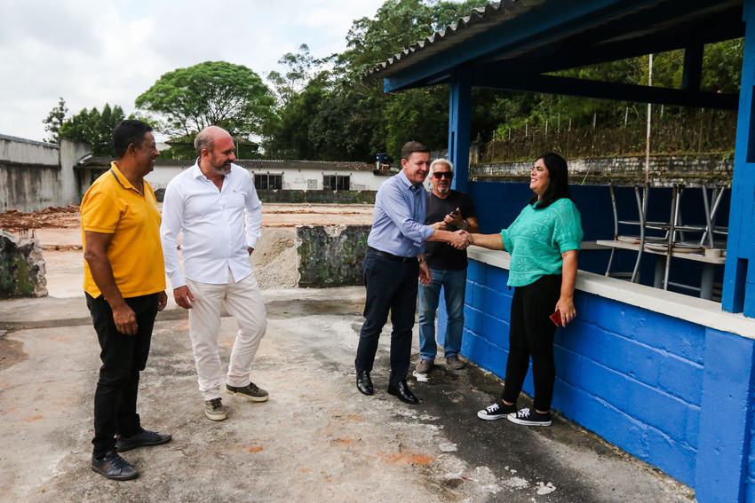 Orlando Morando autoriza obra para arena de esportes no Riacho Grande