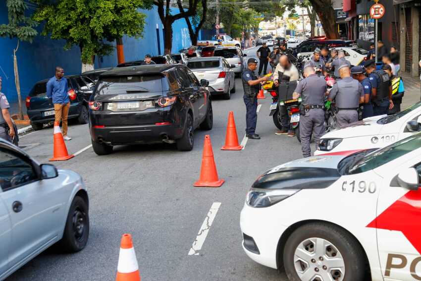 Operação em S.Caetano registra 5 flagrantes e captura foragido da Justiça