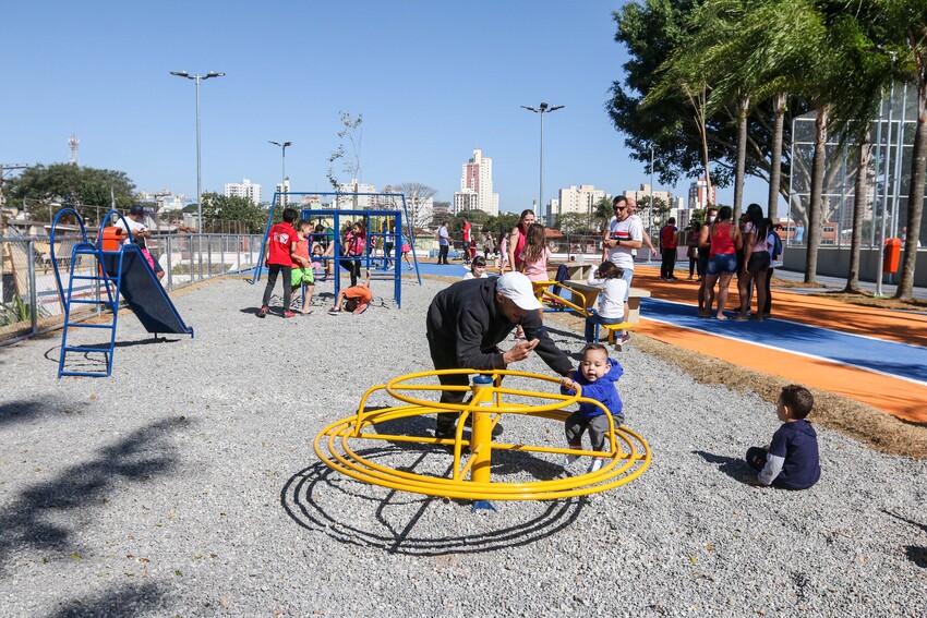 praça parque no Jardim Orlandina