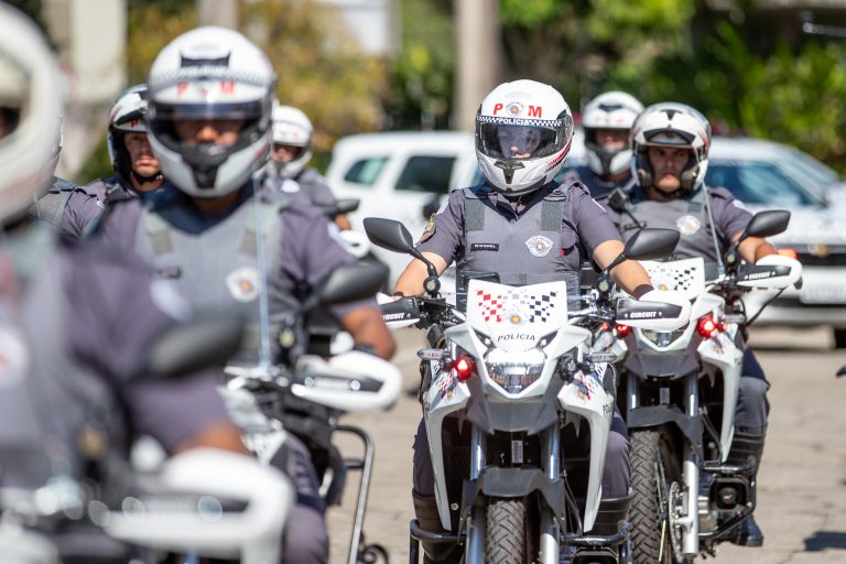 Bandido que levantar arma para polícia vai levar bala, diz Rodrigo Garcia