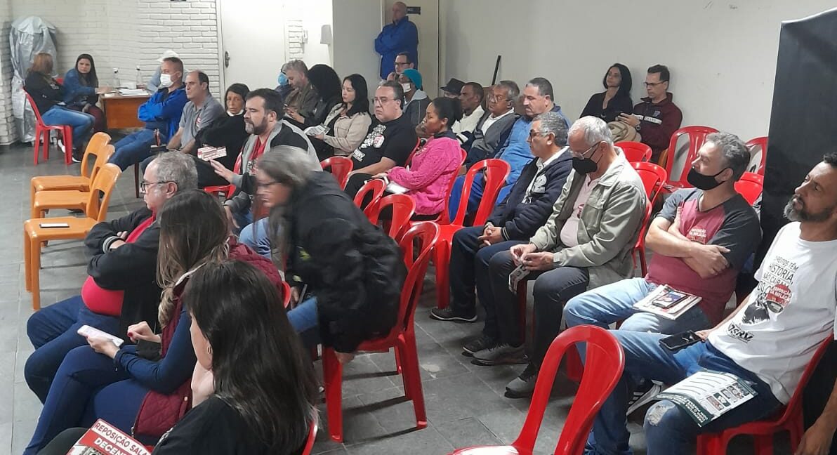 Santo André melhora proposta salarial e servidores aprovam benefícios