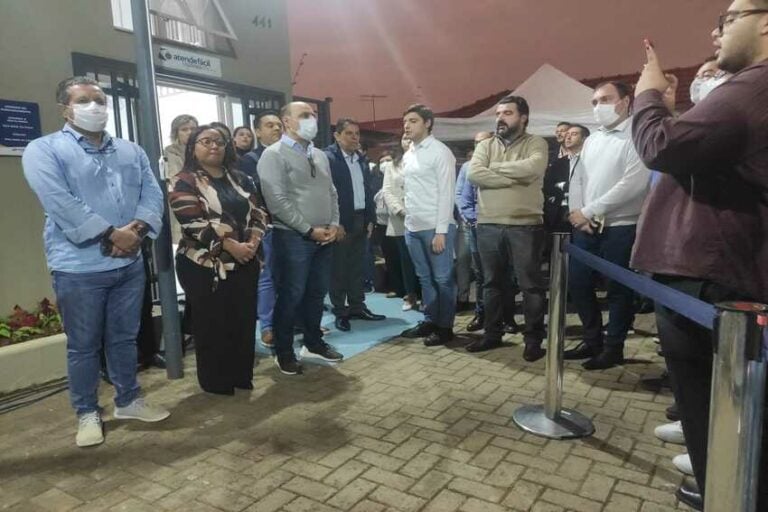inauguração da agência de desenvolvimento
