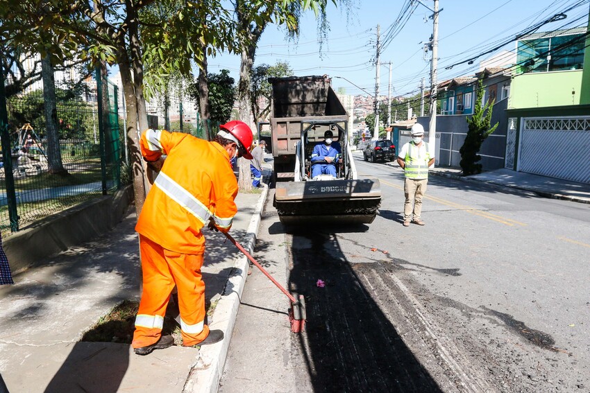 São Bernardo inicia recapeamento do Baeta Neves e Santa Terezinha