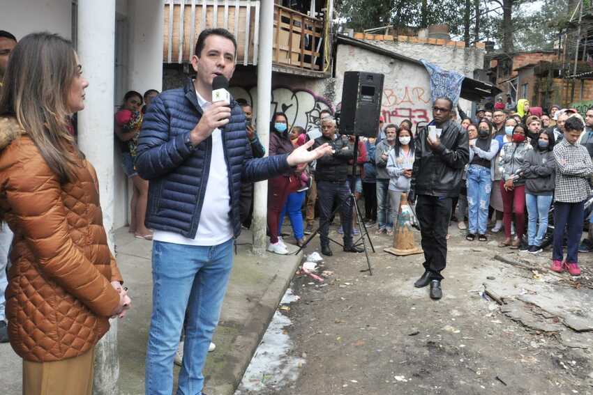 prefeito Paulo Serra e esposa Carolina Serra