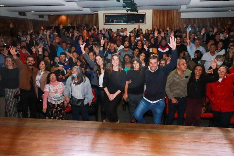 Fernando Marangoni e Ana Carolina prestam contas em Santo André
