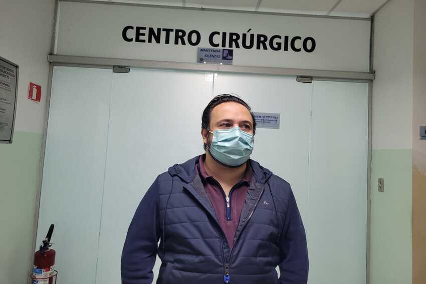 diretor do hospital de olhos