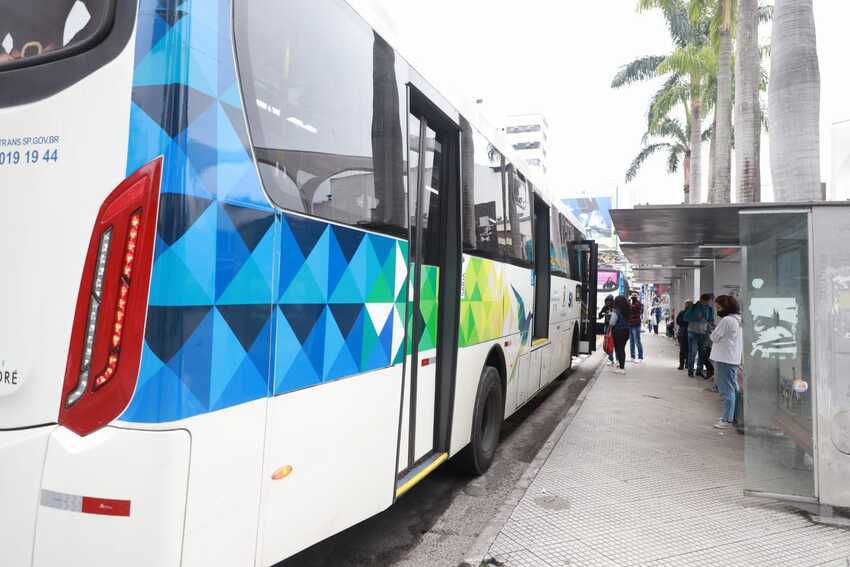 Sem licitação, contrato com empresas de ônibus é prorrogado por 15 anos em Sto.André