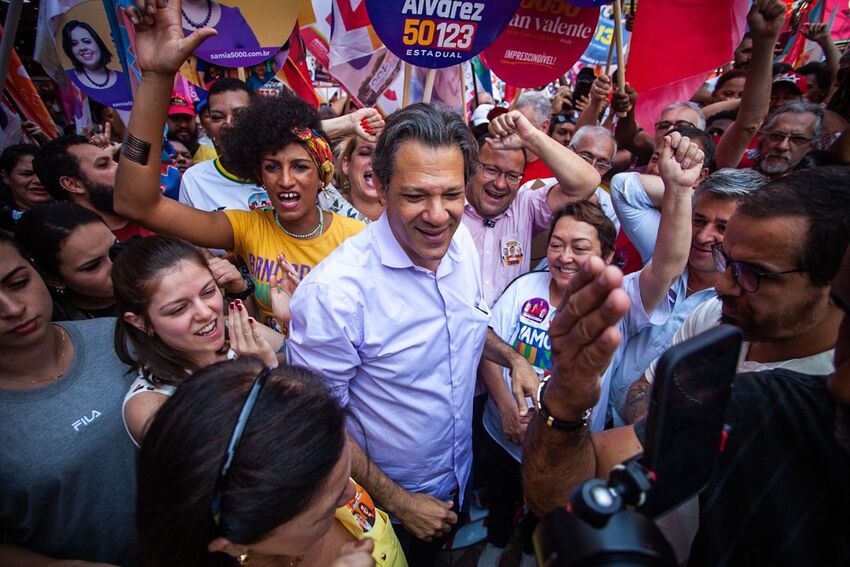 Em passagem relâmpago por Sto.André, Haddad promete aumentar salário mínimo