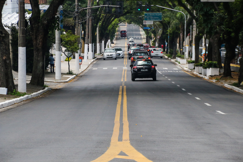 Orlando Morando entrega obras de recapeamento na Av. Winston Churchill