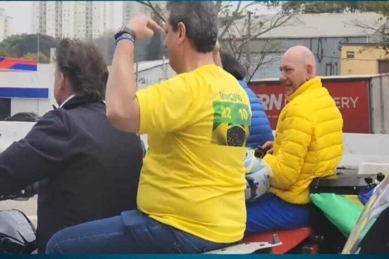 tarcísio de freitas e bolsonaro em motociata