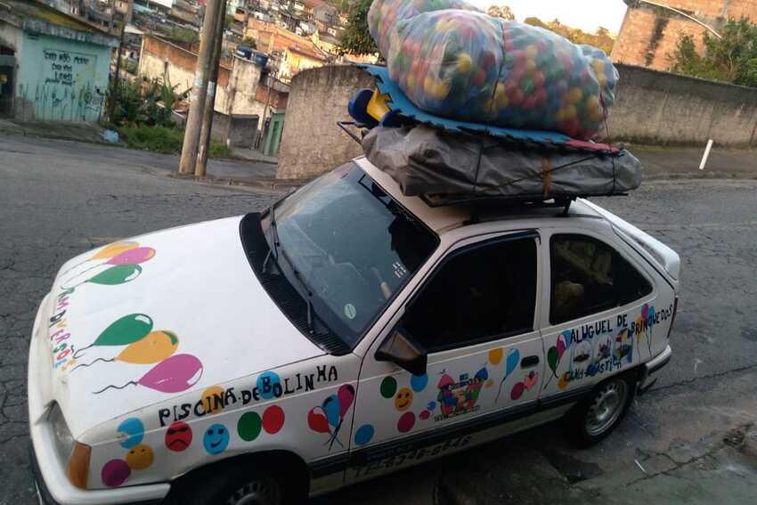 carro de transporte de brinquedos