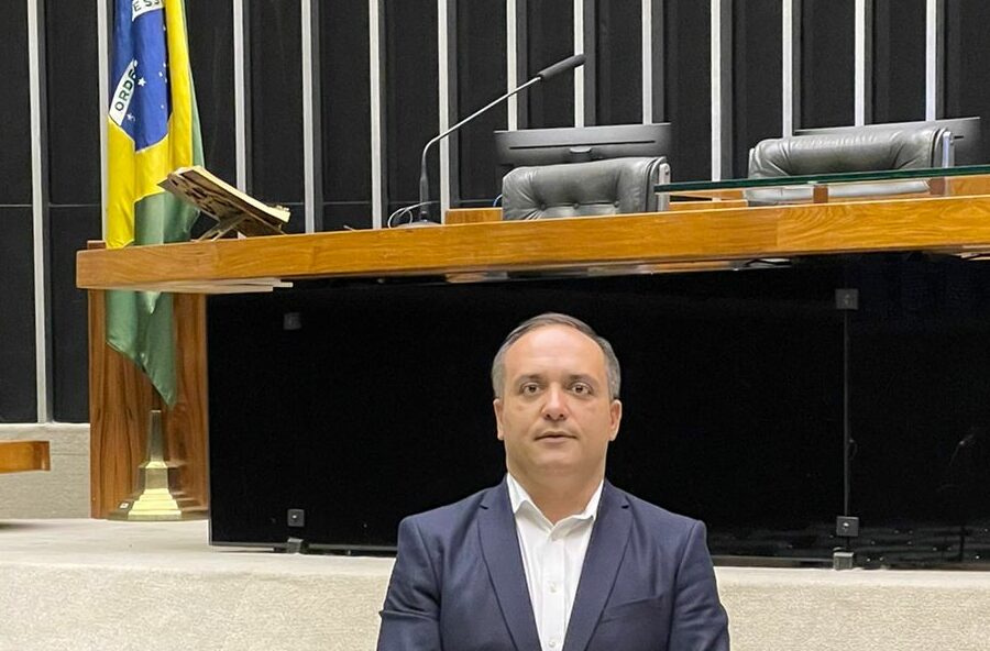 Vice-prefeito de S.Bernardo renuncia para assumir como deputado federal