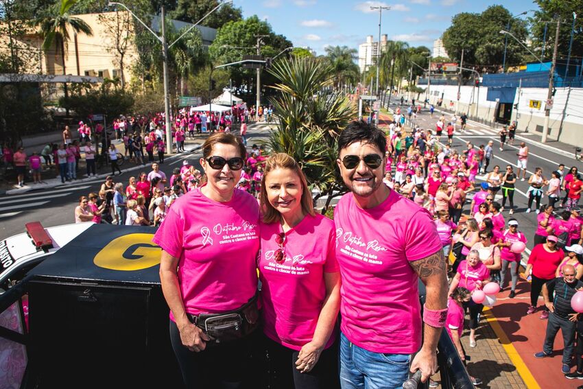 São Caetano reúne mais de 600 pessoas em caminhada Outubro Rosa