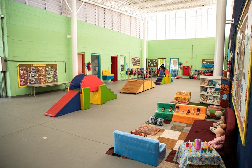 escola no bairro Cerâmica