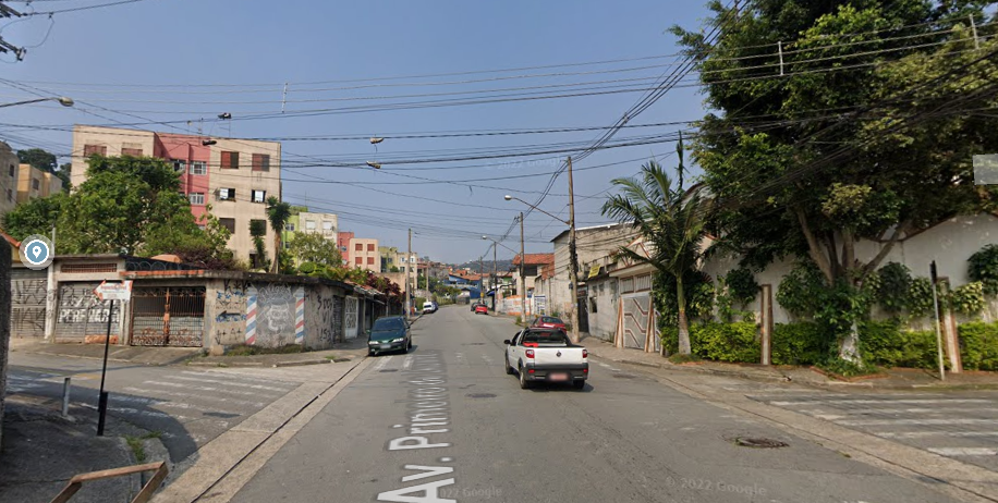 Bala perdida atinge pessoa que passava na rua durante roubo a PM em Sto.André