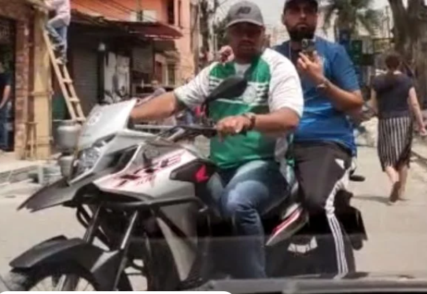 comparsas na moto