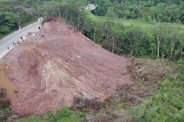 área desmatada em Rio Grande da Serra