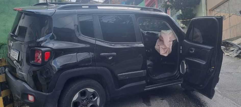 Após cerco policial, ladrão bate carro em barra de ferro e é preso em Diadema