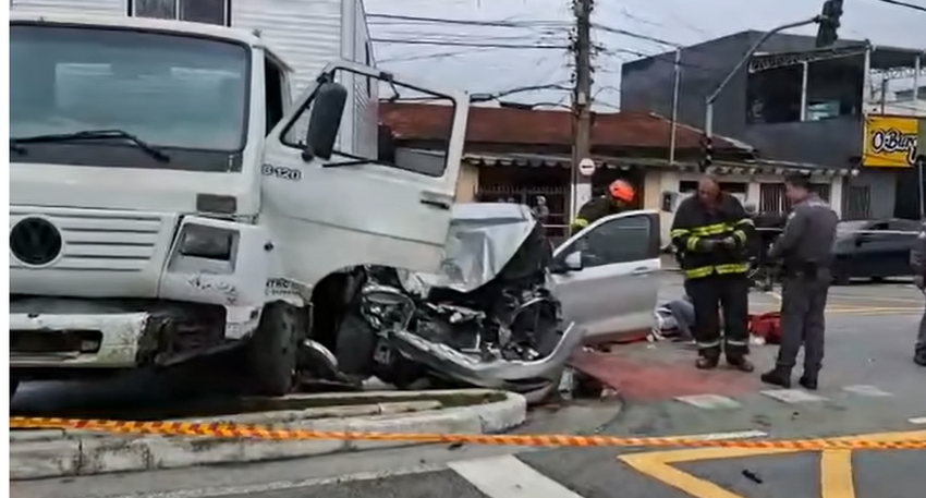 Acidente em São Bernardo deixa cinco vítimas, entre elas uma grávida