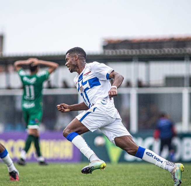 Artilheiro do Água Santa quer “dar o troco” no Atlético-MG na Copinha