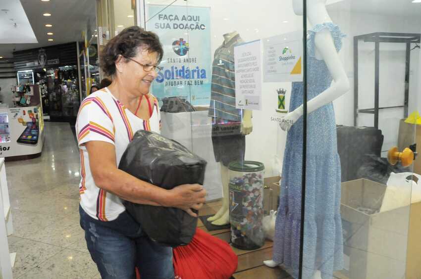 Santo André arrecada 12 mil itens para vítimas de temporal no litoral norte