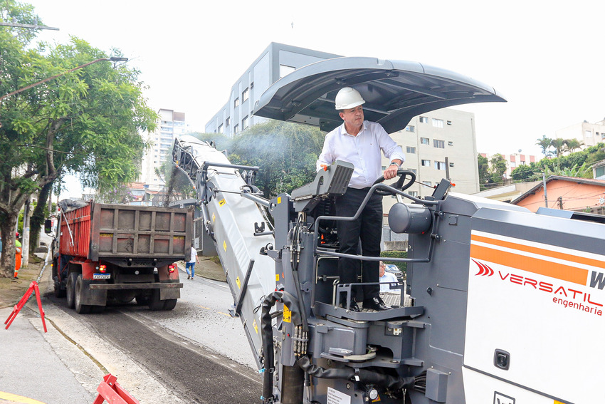 Orlando Morando anuncia recapeamento asfáltico em 35 vias do Centro