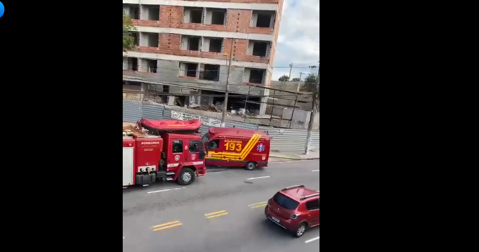 Corpo de Bombeiros na avenida Itamarati