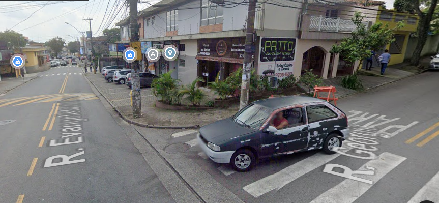 cruzamento da Rua Evangelista de Souza com a Rua Geórgia