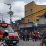 policiais aplaudidos