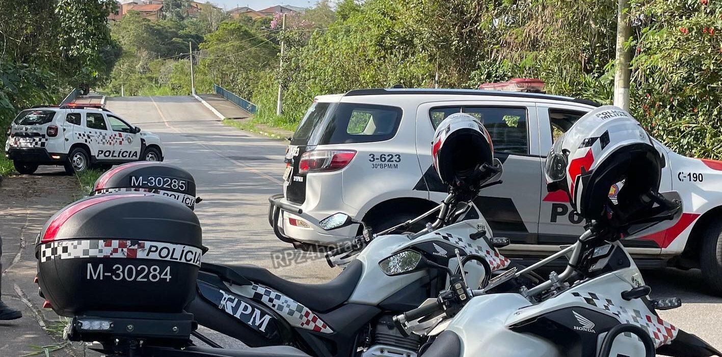 viaturas da PM de Ribeirão Pires