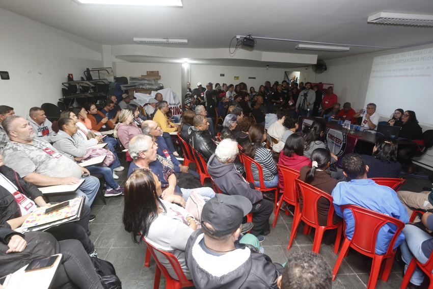 assembleia dos servidores de Santo André 