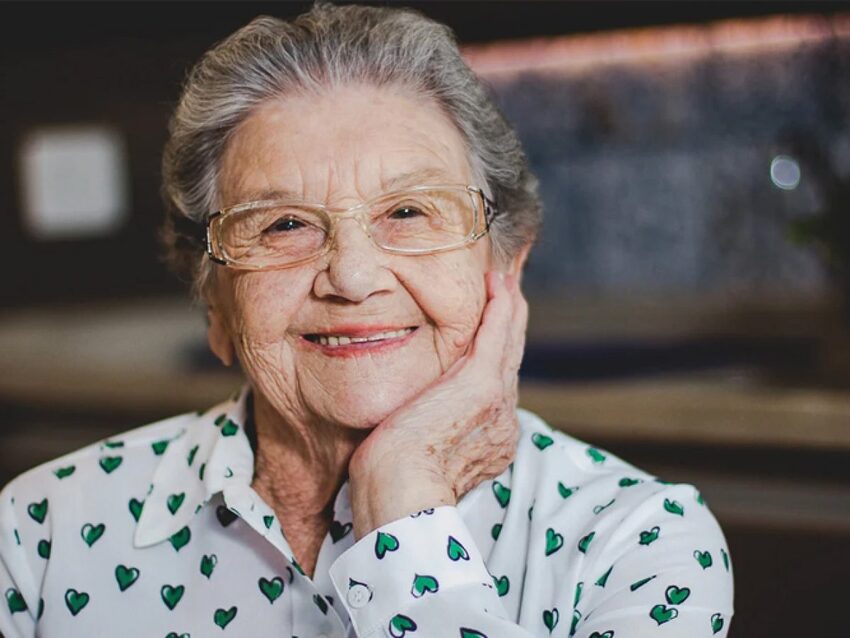 Apresentadora Palmirinha, ícone da TV, morre aos 91 anos