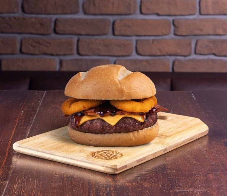 Novo hamburguer da edição limitada da rede Mania de Churrasco